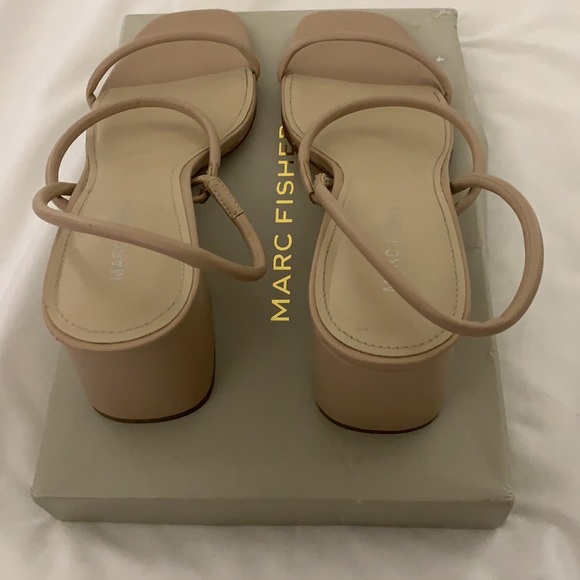 Marc Fisher Galvin Sandal Nude Size 8.5 - Picture 3 of 4